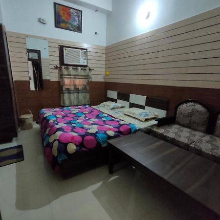 Arjun Guest House Pathānkot Esterno foto