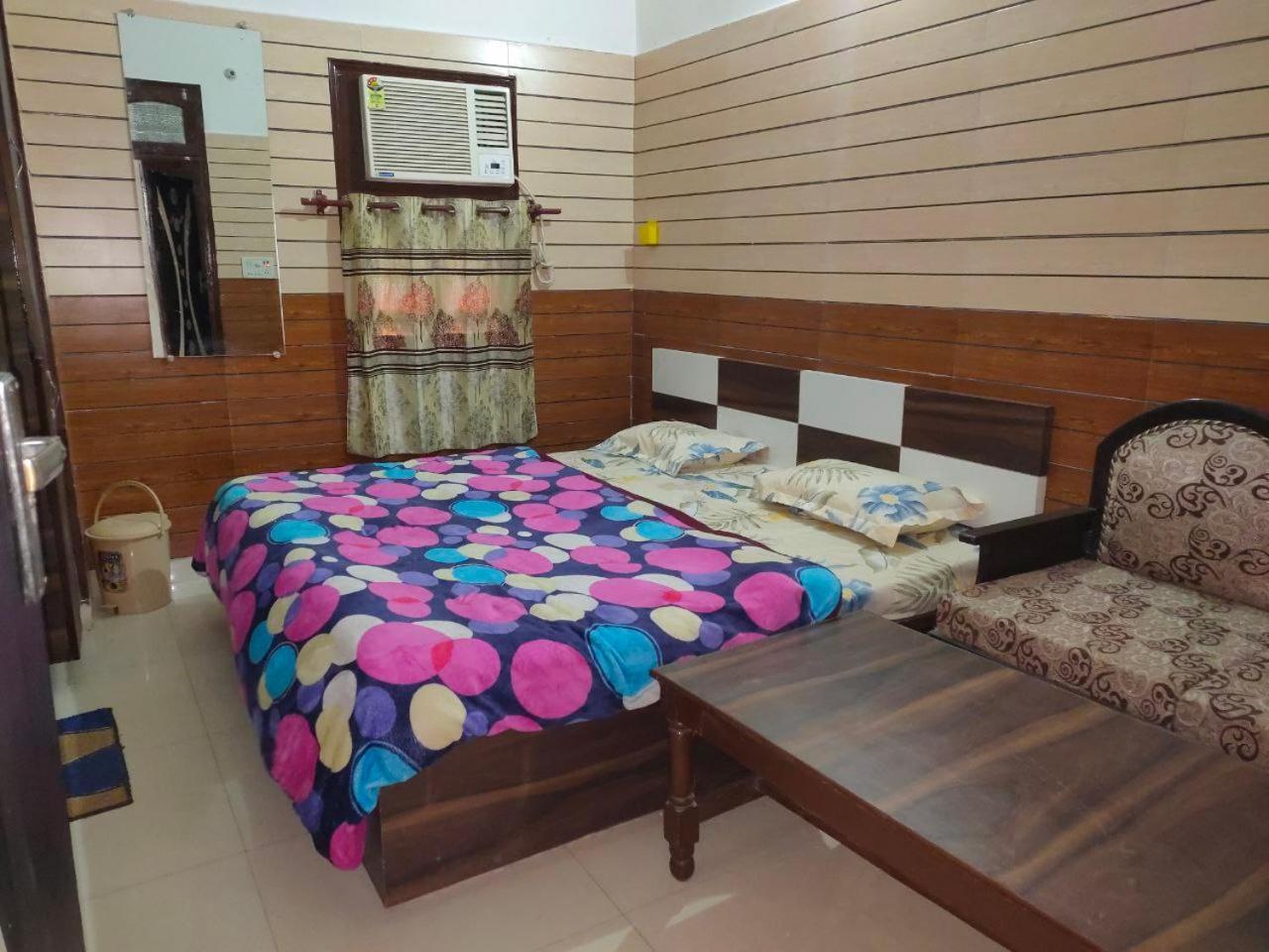 Arjun Guest House Pathānkot Esterno foto