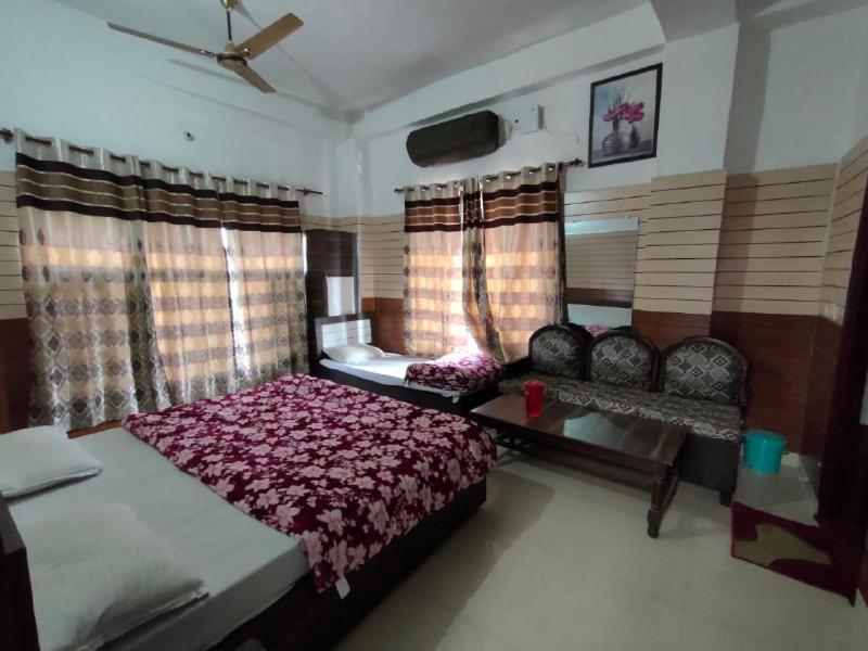 Arjun Guest House Pathānkot Esterno foto