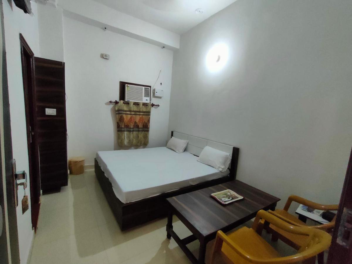Arjun Guest House Pathānkot Esterno foto